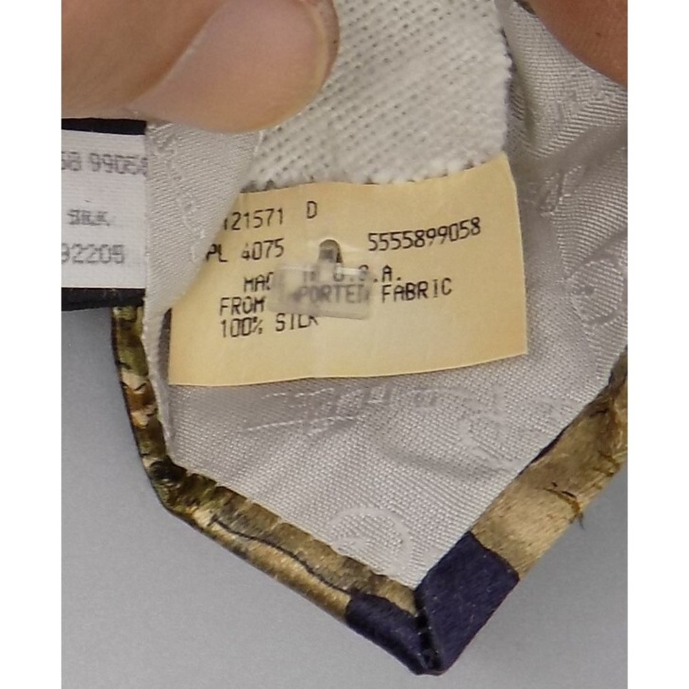 100% Silk Oscar de la Renta Tie Couture Tree Acorn Pinecone Print Hand Sewn USA - Picture 6 of 11